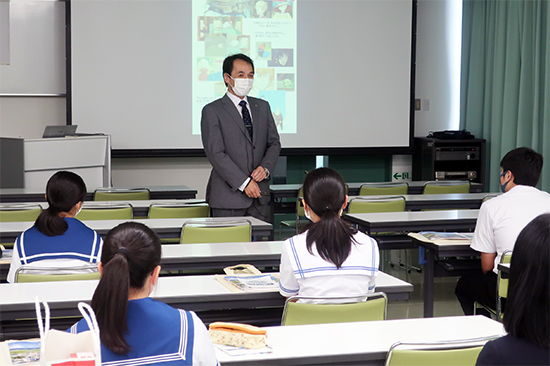 模擬授業「『ハウルの動く城（宮崎駿監督）』を読み解こう！」