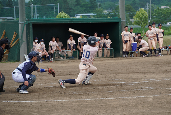 北東北大学野球連盟 新人戦　決勝戦の一コマ