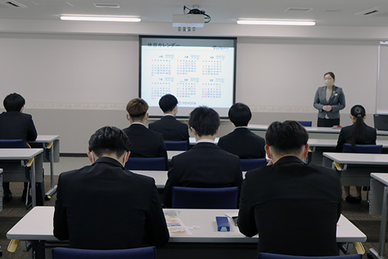 学内企業就職セミナーの様子