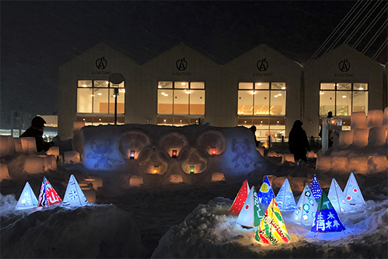 完成した「灯ろう」は、あおもり雪灯りまつりやオリンピックに向けたイベントで展示されています