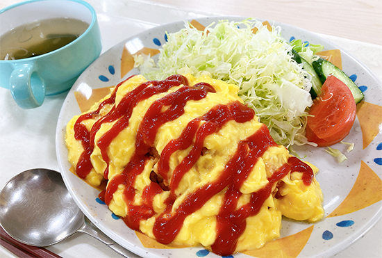 カフェテリアのふわふわオムライス
