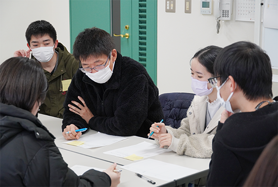 留学生との交流の様子