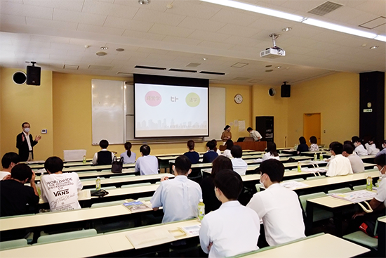 オープンキャンパス：経営法学部の様子