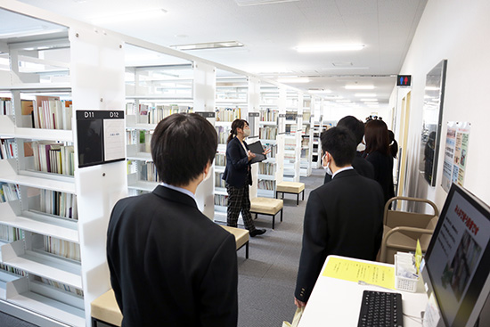 学校見学会のようす