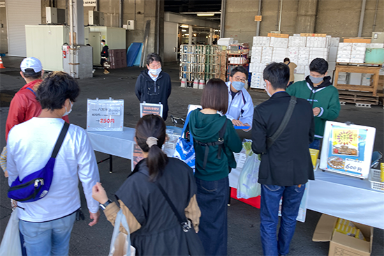 青森市中央卸売市場開設 50 周年記念市場まつり