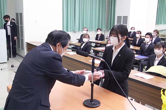 記念品としてナースウオッチが贈られました。
