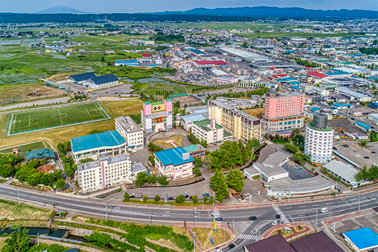 2021年6月11日は、青森中央学院大学を設置する学校法人青森田中学園の75回目の創立記念日です。
