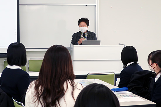 一戸看護学部長からの挨拶