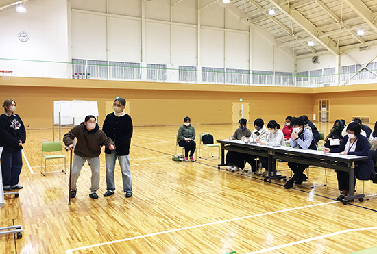 2022 AOMORI 国際介護技術コンテストの様子