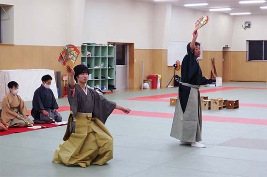 「見台納めの会」の様子