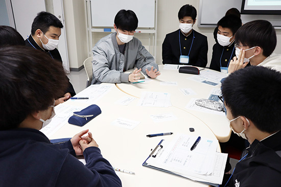 木造高校一日大学体験の様子