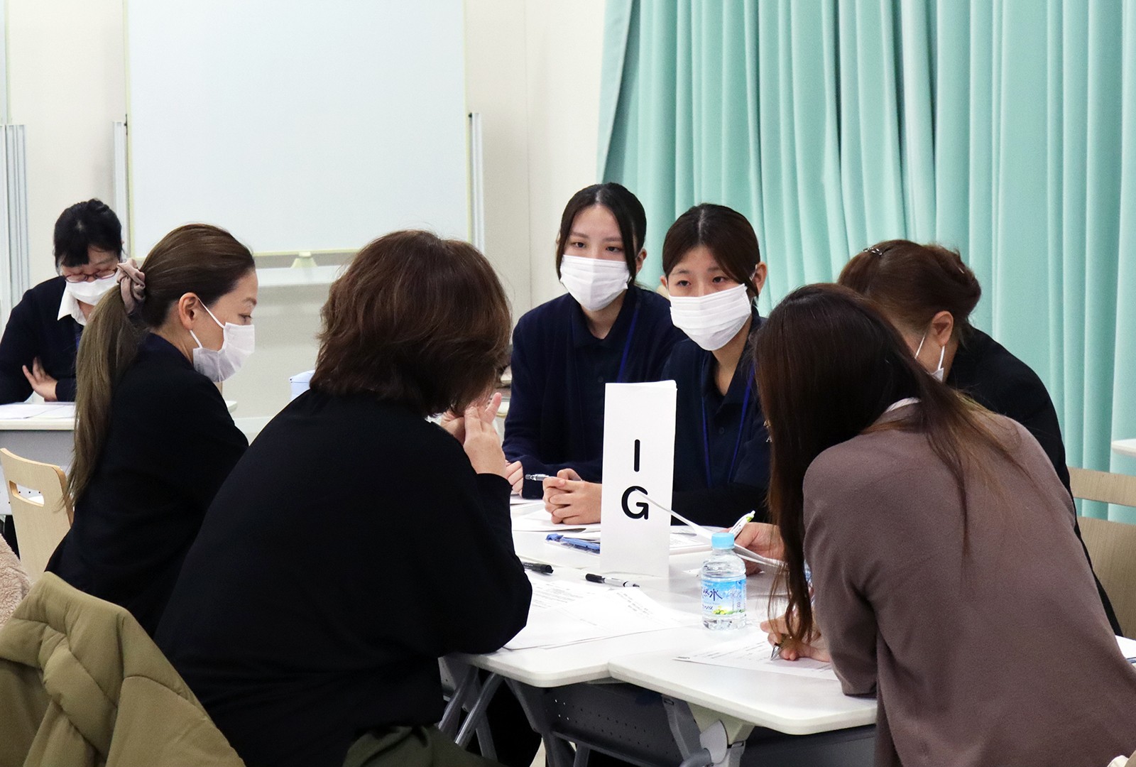 「公衆衛生看護学実習Ⅰ」事例検討会に参加しました