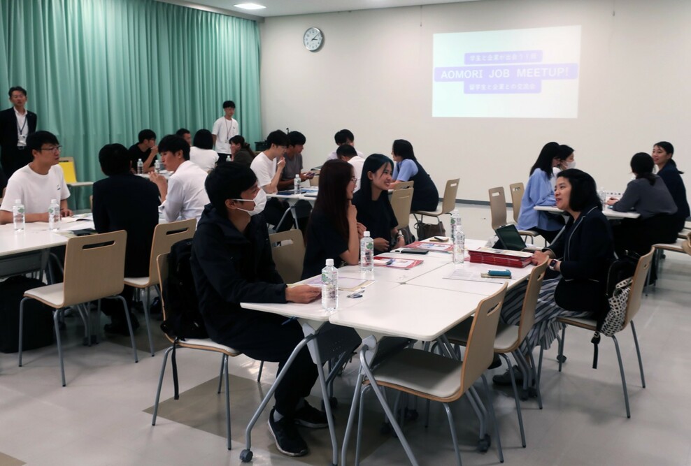 留学生と企業との交流会に本学留学生が参加しました