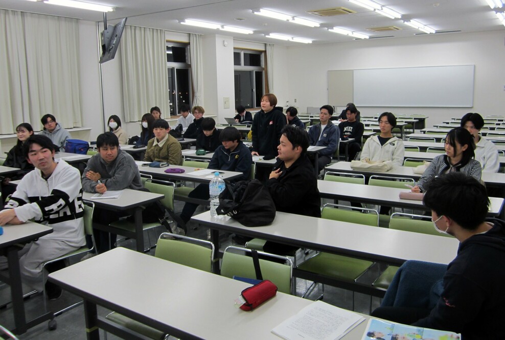 「教育実習報告会」を開催しました