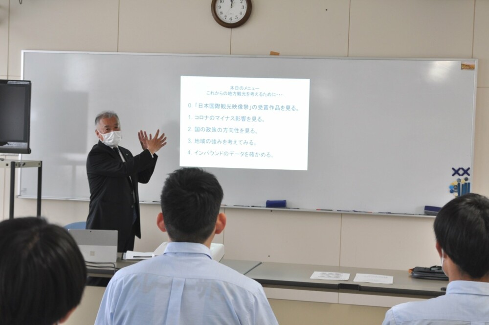 五所川原商業高校で高大連携講義を行いました
