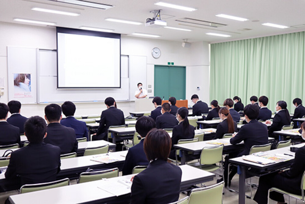 【経営法学部】青森県流通団地連絡協議会 合同企業セミナー開催しました