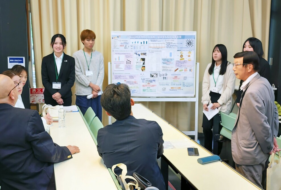 第1回「国際交流プレゼン大会」が行われました