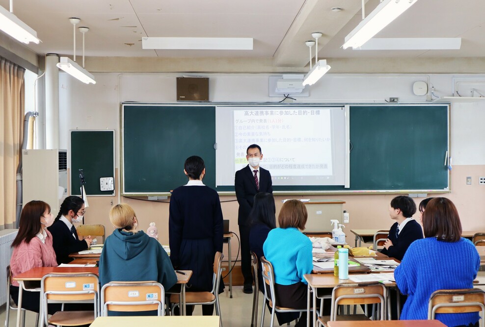 大湊高校で看護学部高大連携事業を実施しました