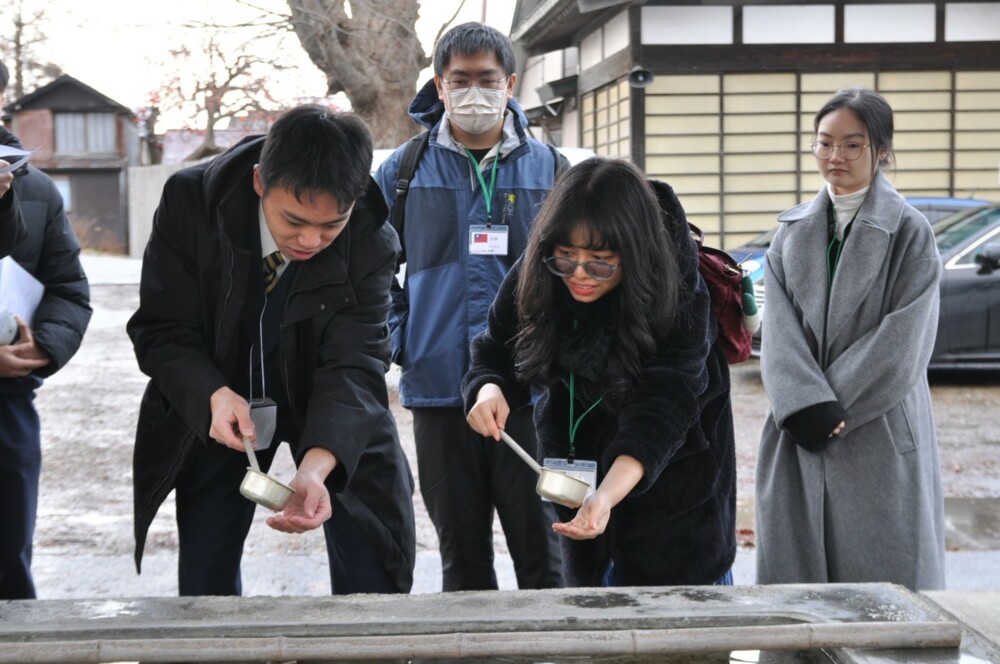 五所川原商業高校生考案のモニターツアーに留学生が参加しました