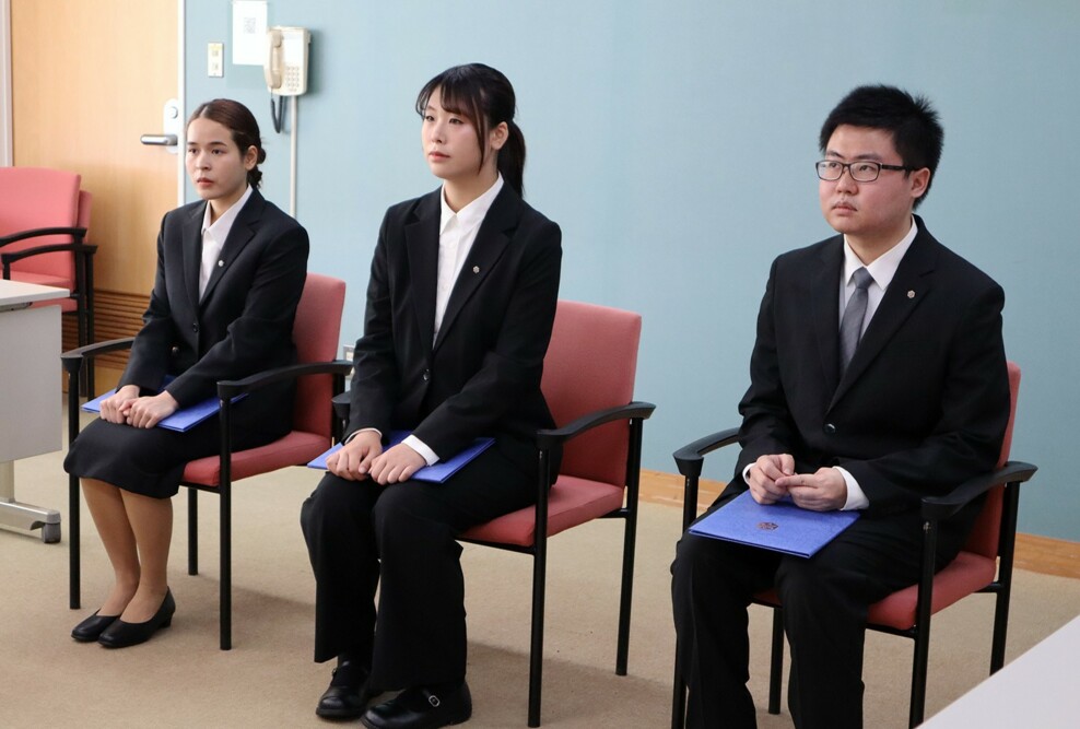 国費留学生（日研生）、交換留学生の修了式を行いました