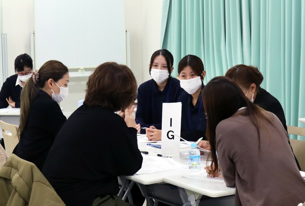 「公衆衛生看護学実習Ⅰ」事例検討会に参加しました